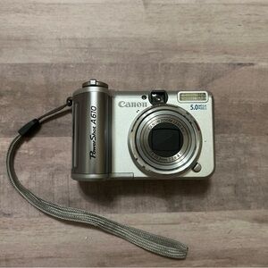 Canon PowerShot A610 5.0MP Digital Camera Fully Working Tested Silver